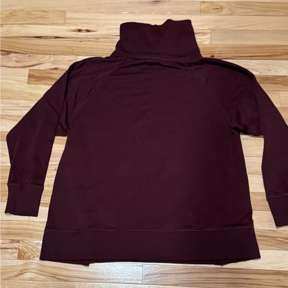 Sweatshirt - Picture 6 of 7